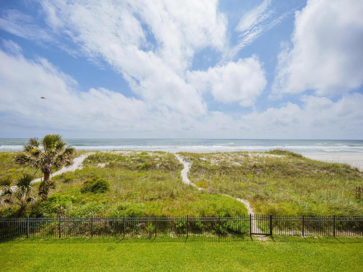 Jacksonville Sea Spray 2B, 1 Bedroom, Beachfront, Sleeps 2 Jacksonville Beach Exterior photo